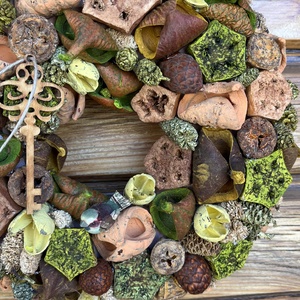 Barna-zöld ajtódísz, kopogtató  - otthon & életmód - dekoráció - ajtó- és ablak dekoráció - ajtódísz & kopogtató - Meska.hu