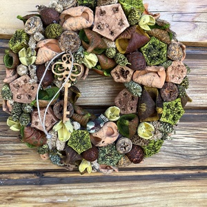 Barna-zöld ajtódísz, kopogtató  - otthon & életmód - dekoráció - ajtó- és ablak dekoráció - ajtódísz & kopogtató - Meska.hu