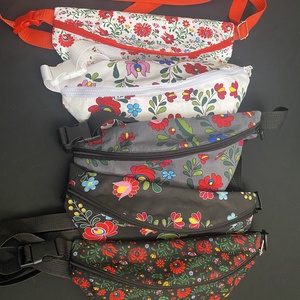 Fehér népi mintás övtáska - táska & tok - övtáska - Meska.hu