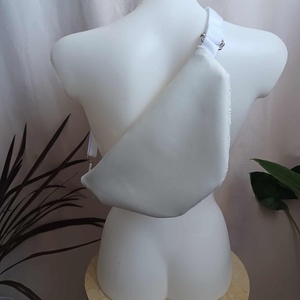 Tejfehér műbőr övtáska - táska & tok - övtáska - Meska.hu