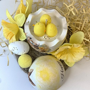 CandlAir Happy Easter Yellow kerámiatégelyes szójaviasz illatgyertya - otthon & életmód - gyertya, illat, aroma - gyertya - Meska.hu
