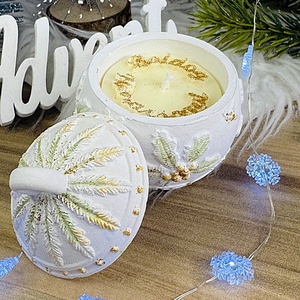 CandlAir Karácsonyi gömb- Magyal- szójaviasz illatgyertya kerámiatégelyben - Meska.hu