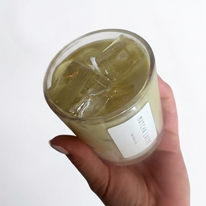 Matcha Latte vaníliaillatú szójaviasz gyertya (Kézműves jeges matcha latte gyertya) - otthon & életmód - gyertya, illat, aroma - gyertya - Meska.hu