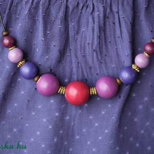 Lila-mályva-pink fa golyós nyaklánc - Meska.hu