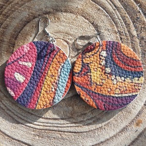 Színes bőr fülbevaló, Ékszer, Fülbevaló, Lógós kerek fülbevaló, Bőrművesség, MESKA