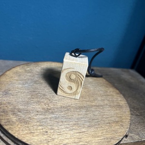 Magatama talizmán - táska & tok - kulcstartó & táskadísz - táskaakasztó - Meska.hu