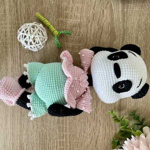 Horgolt panda maci - játék & sport - plüssállat & játékfigura - maci - Meska.hu