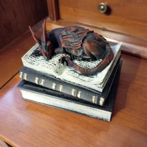 Sárkányos tároló doboz  -  - Meska.hu