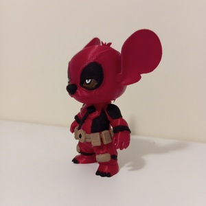 Stitch jelmezben Deadpool , Otthon & Életmód, Dekoráció, Asztal és polc dekoráció, Asztaldísz, Festett tárgyak, Mindenmás, MESKA