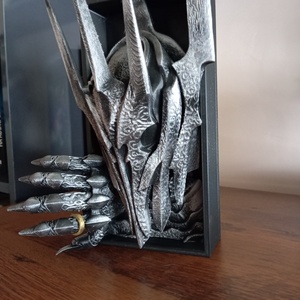 Sauron Gyűrűk ura könyvtámasz és polc dísz  - otthon & életmód - dekoráció - asztal és polc dekoráció - asztaldísz - Meska.hu