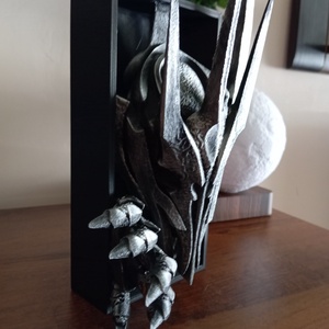Sauron Gyűrűk ura könyvtámasz és polc dísz  - otthon & életmód - dekoráció - asztal és polc dekoráció - asztaldísz - Meska.hu