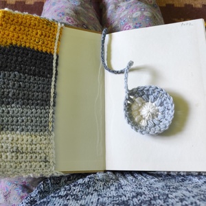 'Kincses könyv' horgolt könyvborító - könyv & zene - könyvjelző - Meska.hu