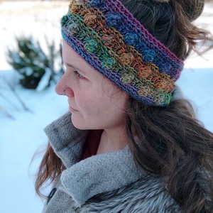 'Szivárvány' horgolt fülvédő - ruha & divat - sál, sapka, kendő - fejpánt - Meska.hu