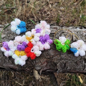 Horgolt virágos szett (nyaklánc+fülbevaló+gyűrű) - tarka - ékszer - ékszerszett - Meska.hu