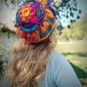 Lótuszvirág horgolt sapka - ruha & divat - sál, sapka, kendő - sapka - Meska.hu Lótuszvirág horgolt sapka - ruha & divat - sál, sapka, kendő - sapka - Meska.hu