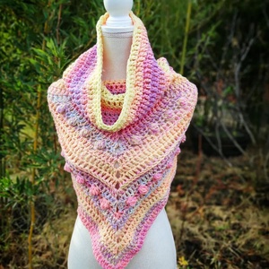 RÓZSABIMBÓ horgolt kapucnis sálkendő , Ruha & Divat, Sál, Sapka, Kendő, Kendő, Horgolás, MESKA