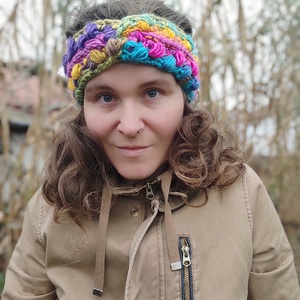 SZIVÁRVÁNY horgolt, bogyós fülvédő - ruha & divat - sál, sapka, kendő - fejpánt - Meska.hu