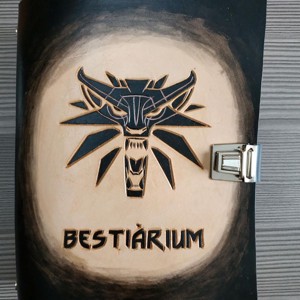 Witcher Bestiárium könyvborító, Otthon & Életmód, Papír, írószer, Könyv- és füzetborító, , MESKA