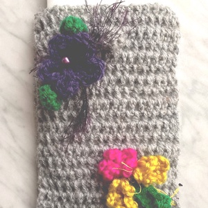 Telefontok Egyedivé varázsol. Mobil tok, telefontok, szürke színben tarka virágokkal díszítve - táska & tok - pénztárca & más tok - telefontok - Meska.hu