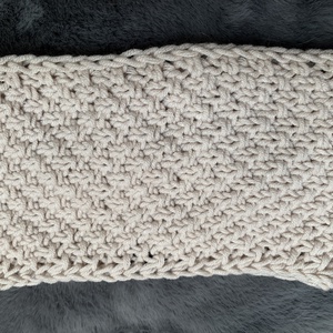 Fülmelegítő  beige színű kézi kötésű    fülmelegítő várja új tulajdonosát - Meska.hu