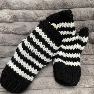 Kesztyű fekete fehér  csíkos  ujjatlan kesztyű eladó - ruha & divat - sál, sapka, kendő - kesztyű - Meska.hu