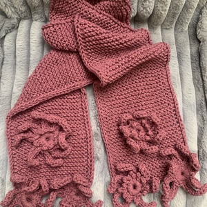 Sál. Kézi kötésű sötét púder női sál horgolt virágokkal eladó - ruha & divat - sál, sapka, kendő - sál - Meska.hu