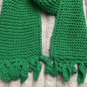 Sál. Kézi kötésű fű zöld női sál  eladó - ruha & divat - sál, sapka, kendő - sál - Meska.hu