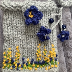 Mobil tok Telefontok Egyedivé varázsol. Mobil tok, telefontok, szürke színben tarka virágokkal díszítve - táska & tok - pénztárca & más tok - telefontok - Meska.hu