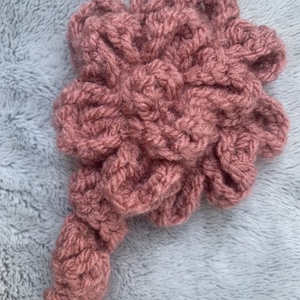Virágok horgolt  sötét  púder színű  virágok eladók 2 db/ csomag , Kellékek & szerszámok, Dekorációs kellékek, , MESKA