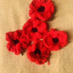Virágok horgolt  piros virágok eladók  5 db/csomag , Kellékek & szerszámok, Dekorációs kellékek, Dekorációs gyertya, , MESKA