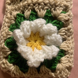 Szemüveg tok, mobil tok, ezsz tartó horholt fehér  virággal eladó  - táska & tok - pénztárca & más tok - szemüvegtok - Meska.hu