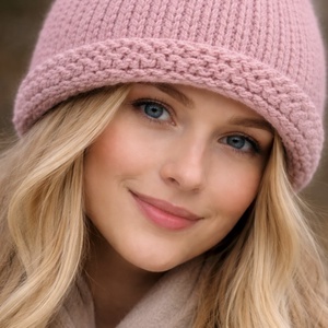 Női sapka, kézi készítésű púder rózsaszín sapkát horgolt virággal eladó - Meska.hu