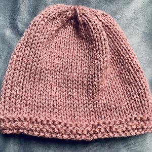 Női sapka, kézi készítésű púder rózsaszín sapkát horgolt virággal eladó - ruha & divat - sál, sapka, kendő - sapka - Meska.hu