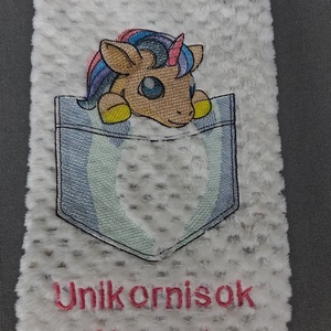 Prémium Minky Babatakaró Hímzéssel  (60x88 cm) - Meska.hu