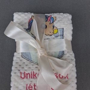 Prémium Minky Babatakaró Hímzéssel  (60x88 cm) - baba - mama - baba ágynemű - baba párna és huzat - Meska.hu