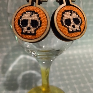 Koponya fülbevaló - otthon & életmód - dekoráció - halloween - halloweeni ékszerek - Meska.hu