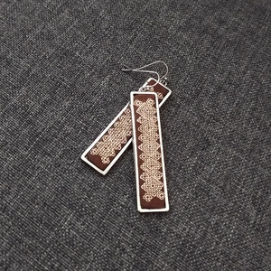 Geometrikus - Hímzett fülbevaló, Ékszer, Fülbevaló, Lógó fülbevaló, Hímzés, Ékszerkészítés, MESKA