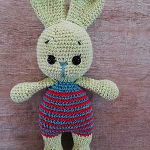 Horgolt nyuszi zöld - játék & sport - plüssállat & játékfigura - nyuszi - Meska.hu