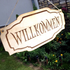 'Willkommen' feliratú tábla ajtódísz, Otthon & Lakás, Ajtódísz & Kopogtató, Dekoráció, Ajtó- és ablak dekoráció, Famegmunkálás, MESKA