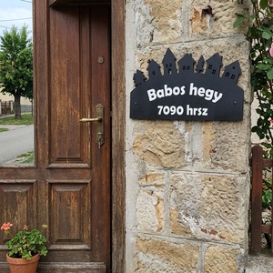 Utcanévtábla, házszámtábla, utcanév tábla, házszám tábla - otthon & életmód - ház & kert - házszám - Meska.hu