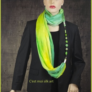 selyem kőrsál ékszerrel díszítve tavaszi zöld  - ruha & divat - sál, sapka, kendő - sál - Meska.hu