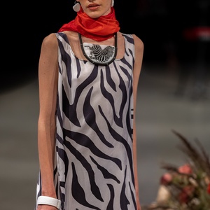 zebra mintás valódi hernyóselyem ruha - ruha & divat - női ruha - alkalmi ruha & estélyi ruha - Meska.hu