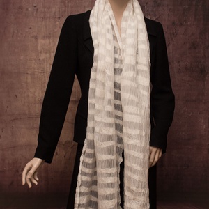 Fehér selyemre nemezelt gyapjú stóla esküvőre , alkalomra - ruha & divat - sál, sapka, kendő - sál - Meska.hu