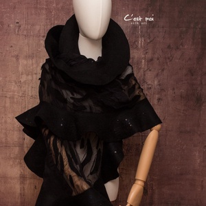 Fekete selyemre muszlinra nemezelt gyapjú stóla ,különleges  alkalomra, Ruha & Divat, Sál, Sapka, Kendő, Sál, , MESKA