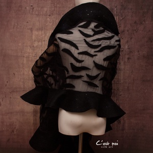 Fekete selyemre muszlinra nemezelt gyapjú stóla ,különleges  alkalomra - ruha & divat - sál, sapka, kendő - sál - Meska.hu