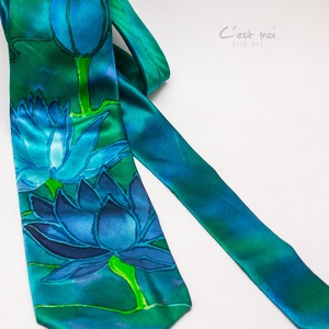 Kék  lótuszos kézzel festett selyem nyakkendő  - ruha & divat - férfi ruha - nyakkendő - Meska.hu