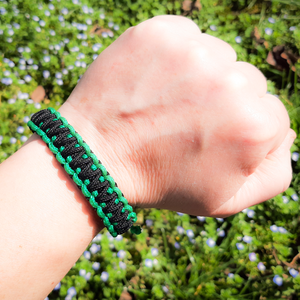 Királykobra karkötő // L�XL - ékszer - karkötő - fonott karkötő - Meska.hu