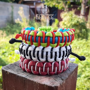 Labirintus paracord karkötő húzózárral vagy csattal - Meska.hu