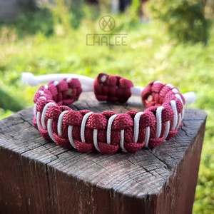 Labirintus paracord karkötő húzózárral vagy csattal - ékszer - karkötő - fonott karkötő - Meska.hu