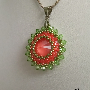 Coral and Light Green Mandala fülbevaló és nyaklánc - ékszer - ékszerszett - Meska.hu